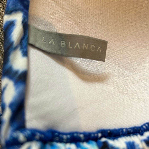 D01.5 Blue and white Chevron Bikini Top female size S/M - Picture 2 of 3